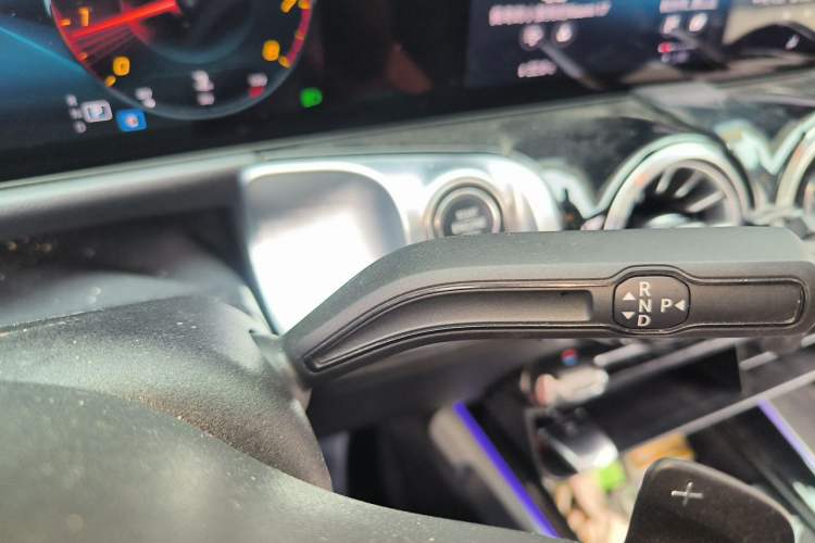 Used Mercedes-Benz GLB 2021 GLB 200 Dynamic Edition Gear Lever