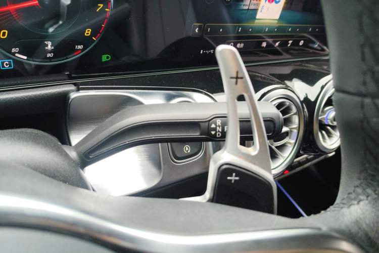 Used Mercedes-Benz GLB 2021 GLB 200 Dynamic Edition Gear Lever