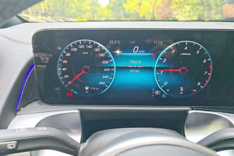 Used Mercedes-Benz GLB 2021 GLB 200 Dynamic Edition Instrument Cluster
