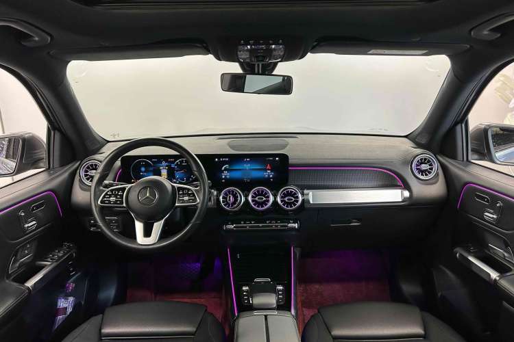 Used Mercedes-Benz GLB 2021 GLB 200 Fashion Model Interior 1