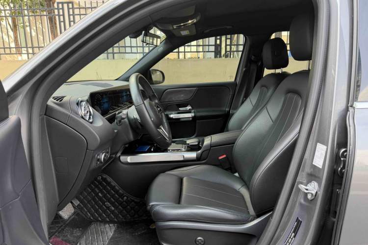 Used Mercedes-Benz GLB 2021 GLB 200 Dynamic Edition Interior 3