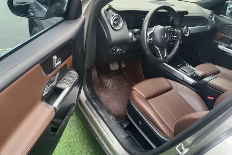 Used Mercedes-Benz GLB 2021 GLB 200 Dynamic Edition Interior 3