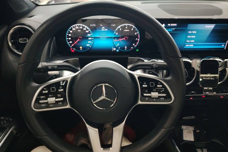Used Mercedes-Benz GLB 2021 GLB 180 Fashion Model Interior 4