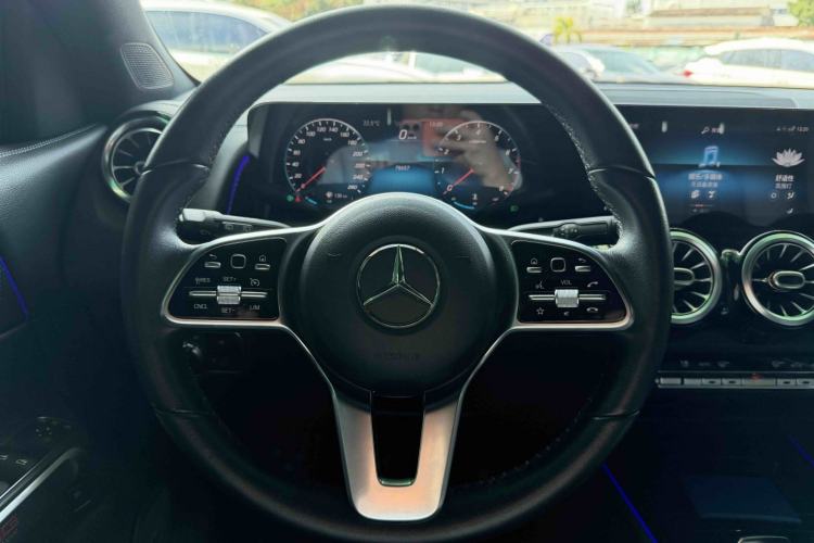 Used Mercedes-Benz GLB 2021 GLB 200 Dynamic Edition Interior 6