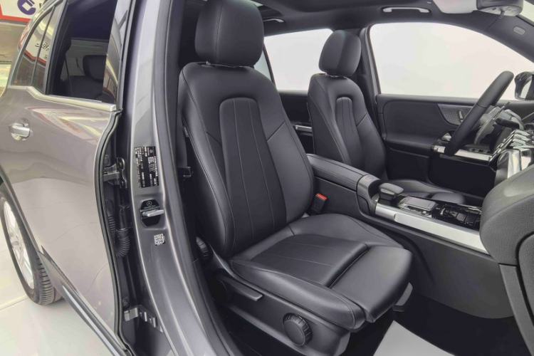 Used Mercedes-Benz GLB 2021 GLB 200 Dynamic Edition Interior 6