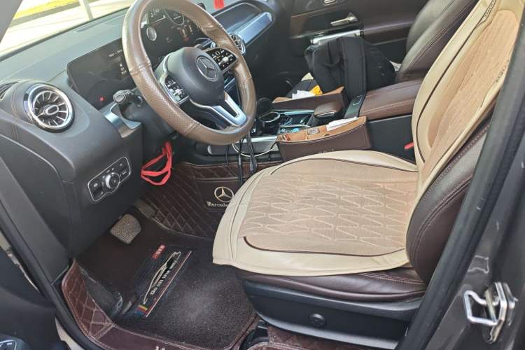 Used Mercedes-Benz GLB 2021 GLB 200 Fashion Model Left Front Seat