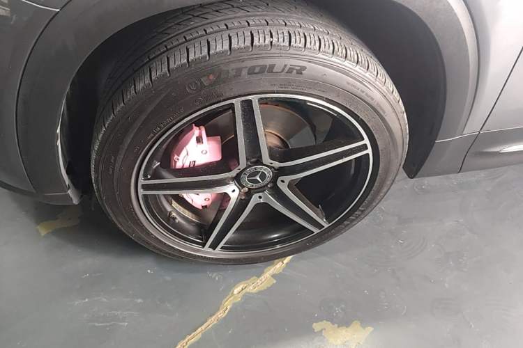 Used Mercedes-Benz GLB 2021 GLB 200 Fashion Model Left Front Wheel Hub