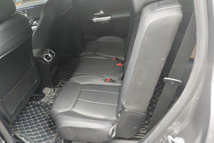 Used Mercedes-Benz GLB 2021 GLB 200 Fashion Model Left Rear Seat