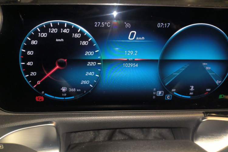 Used Mercedes-Benz GLB 2021 GLB 200 Dynamic Edition Odometer Close Up