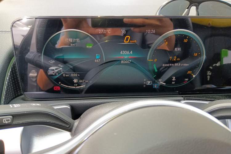 Used Mercedes-Benz GLB 2021 GLB 200 Dynamic Edition Odometer Close Up