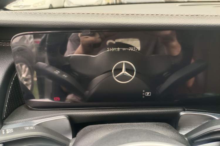 Used Mercedes-Benz GLB 2021 GLB 200 Dynamic Edition Odometer Close Up