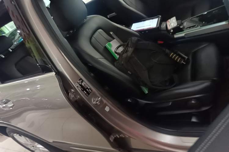 Used Mercedes-Benz GLB 2021 GLB 200 Dynamic Edition Right Front Seat