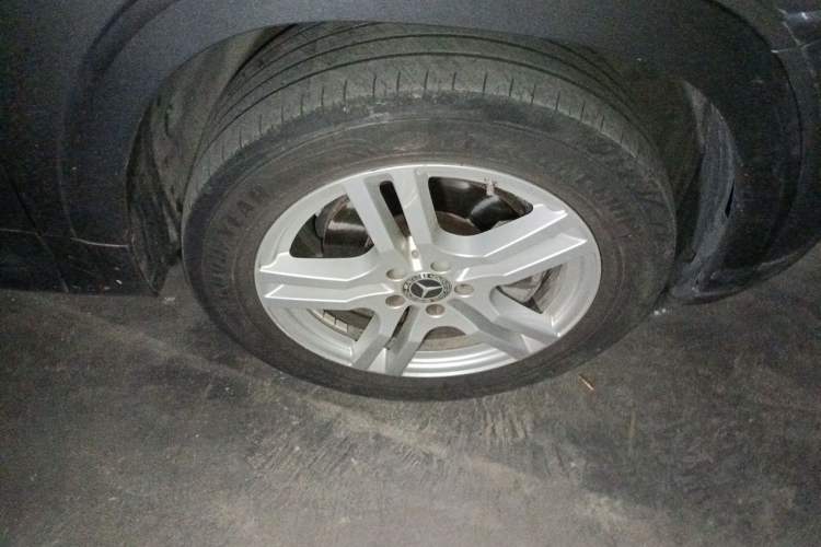 Used Mercedes-Benz GLB 2021 GLB 200 Dynamic Edition Right Front Wheel Hub