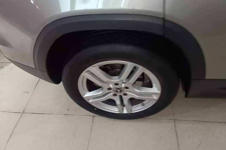 Used Mercedes-Benz GLB 2021 GLB 200 Dynamic Edition Right Rear Wheel Hub