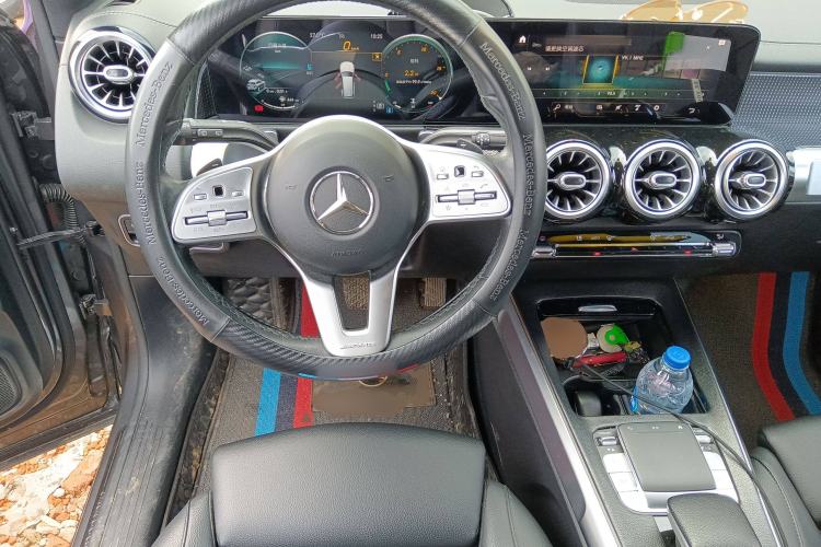 Used Mercedes-Benz GLB 2021 GLB 200 Dynamic Edition Steering Wheel