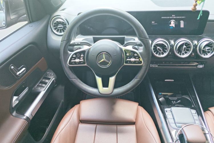 Used Mercedes-Benz GLB 2021 GLB 200 Dynamic Edition Steering Wheel
