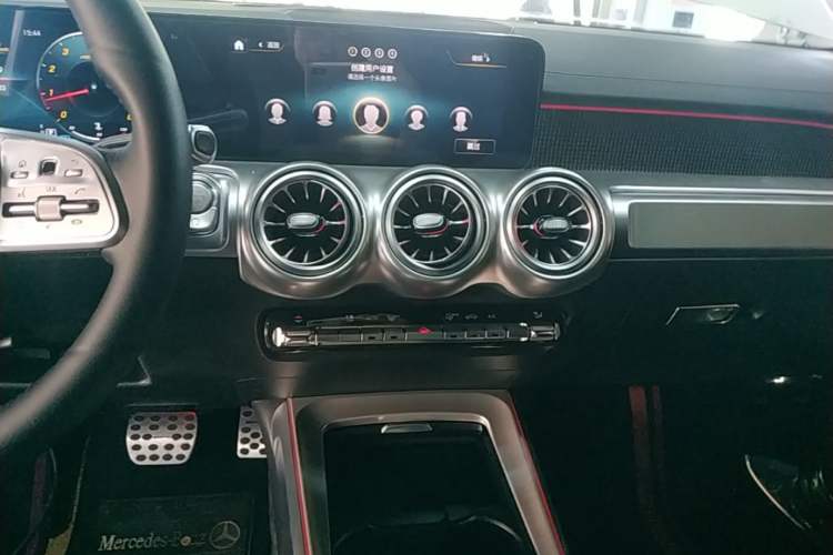 Used Mercedes-Benz GLB 2021 GLB 200 Fashion Model Audio And AC Panel