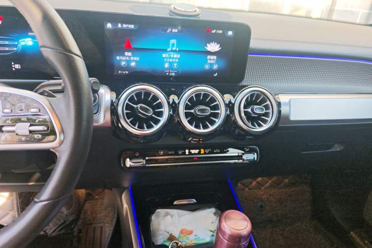 Used Mercedes-Benz GLB 2021 GLB 200 Dynamic Edition Audio And AC Panel