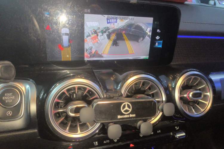 Used Mercedes-Benz GLB 2021 GLB 200 Fashion Model Audio And AC Panel