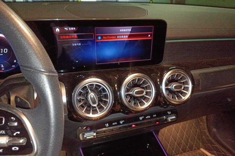 Used Mercedes-Benz GLB 2021 GLB 200 4MATIC Audio And AC Panel