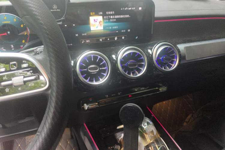 Used Mercedes-Benz GLB 2021 GLB 200 Fashion Model Audio And AC Panel