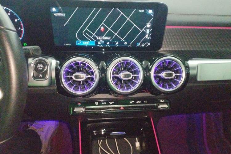 Used Mercedes-Benz GLB 2021 GLB 200 Dynamic Edition Audio And AC Panel