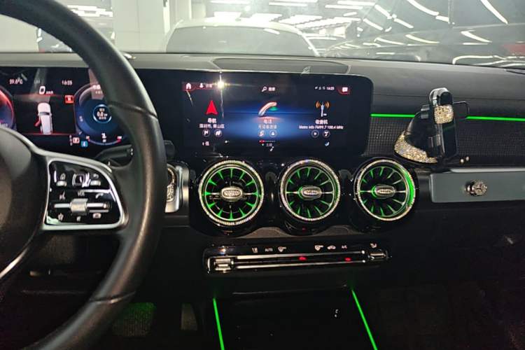 Used Mercedes-Benz GLB 2021 GLB 200 Fashion Model Audio And AC Panel