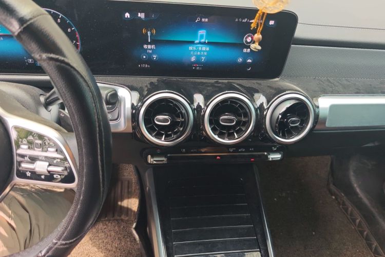 Used Mercedes-Benz GLB 2021 GLB 180 Dynamic Edition Audio And AC Panel