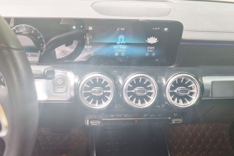 Used Mercedes-Benz GLB 2021 GLB 200 Fashion Model Audio And AC Panel