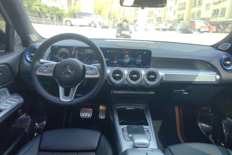 Used Mercedes-Benz GLB 2021 GLB 200 Fashion Model Center Console
