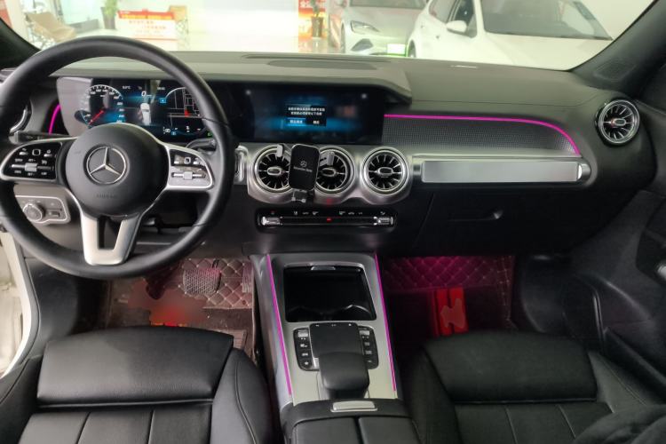 Used Mercedes-Benz GLB 2021 GLB 200 Fashion Model Center Console