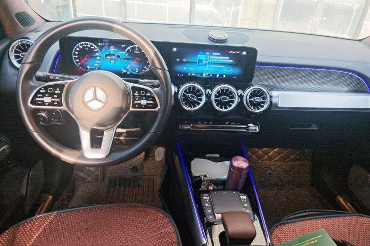 Used Mercedes-Benz GLB 2021 GLB 200 Dynamic Edition Center Console