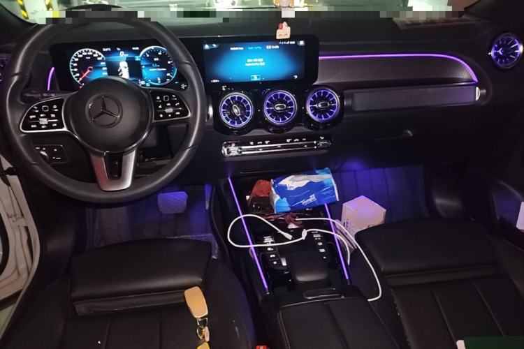 Used Mercedes-Benz GLB 2021 GLB 200 Fashion Model Center Console