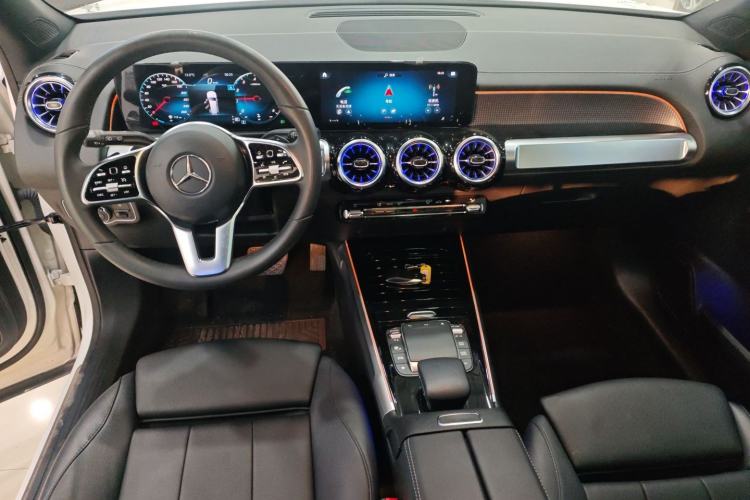 Used Mercedes-Benz GLB 2021 GLB 200 Dynamic Edition Center Console