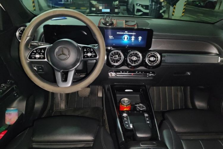 Used Mercedes-Benz GLB 2021 GLB 200 Fashion Model Center Console