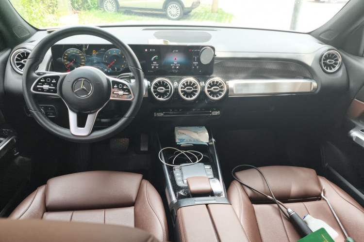 Used Mercedes-Benz GLB 2021 GLB 200 Fashion Model Center Console