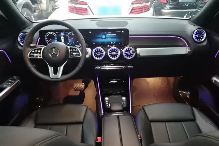 Used Mercedes-Benz GLB 2021 GLB 200 Dynamic Edition Center Console
