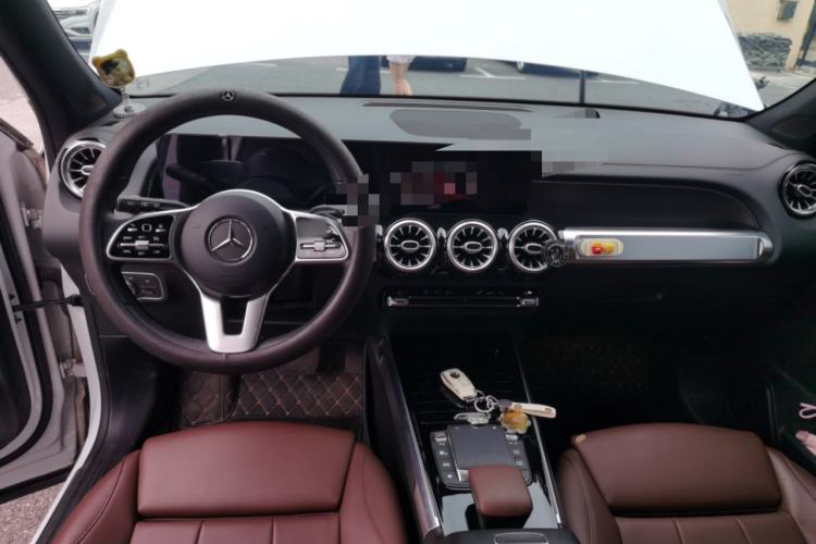 Used Mercedes-Benz GLB 2021 GLB 200 Fashion Model Center Console