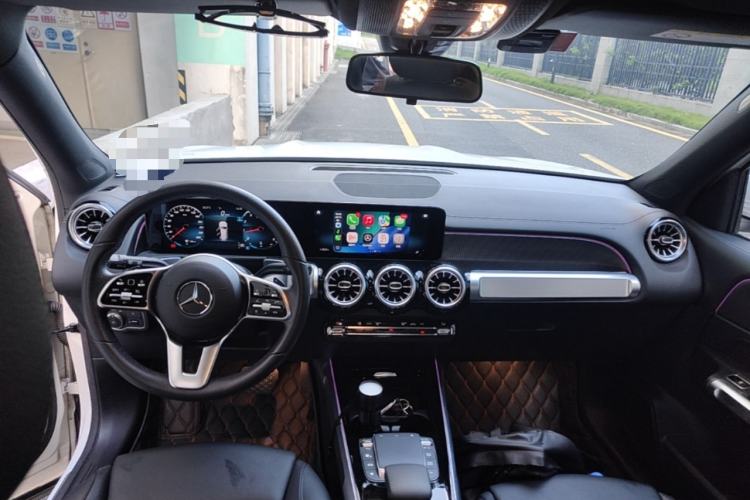 Used Mercedes-Benz GLB 2021 GLB 200 Dynamic Edition Center Console