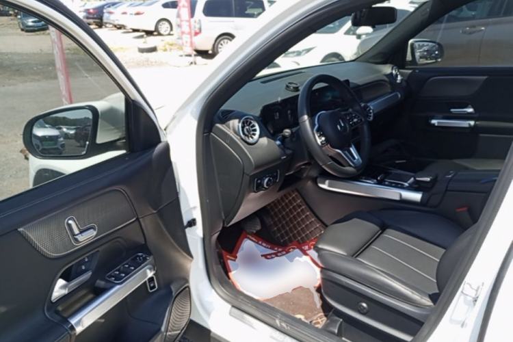 Used Mercedes-Benz GLB 2021 GLB 200 Dynamic Edition Driver Seat