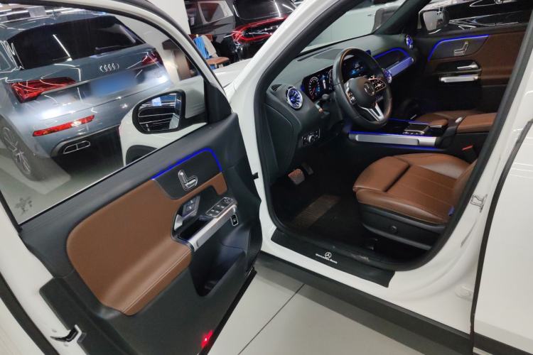Used Mercedes-Benz GLB 2021 GLB 200 Dynamic Edition Driver Seat