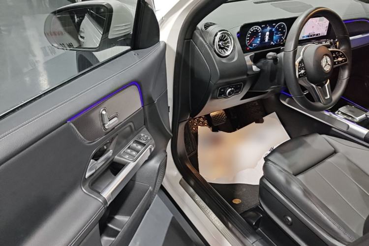 Used Mercedes-Benz GLB 2021 GLB 200 Dynamic Edition Driver Seat