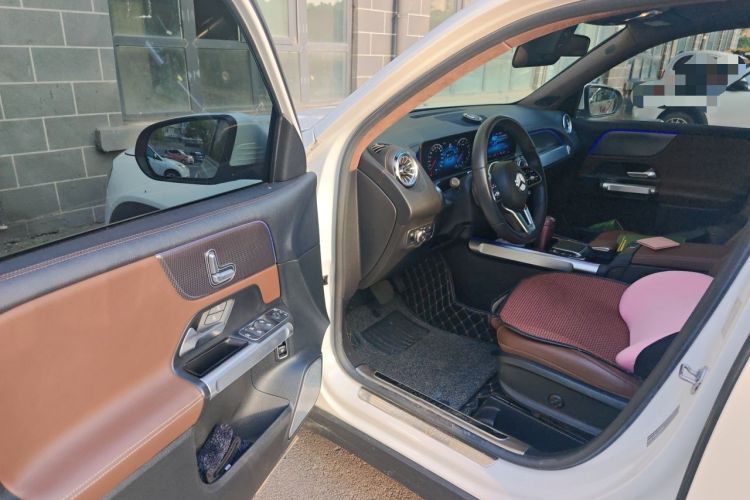 Used Mercedes-Benz GLB 2021 GLB 200 Dynamic Edition Driver Seat