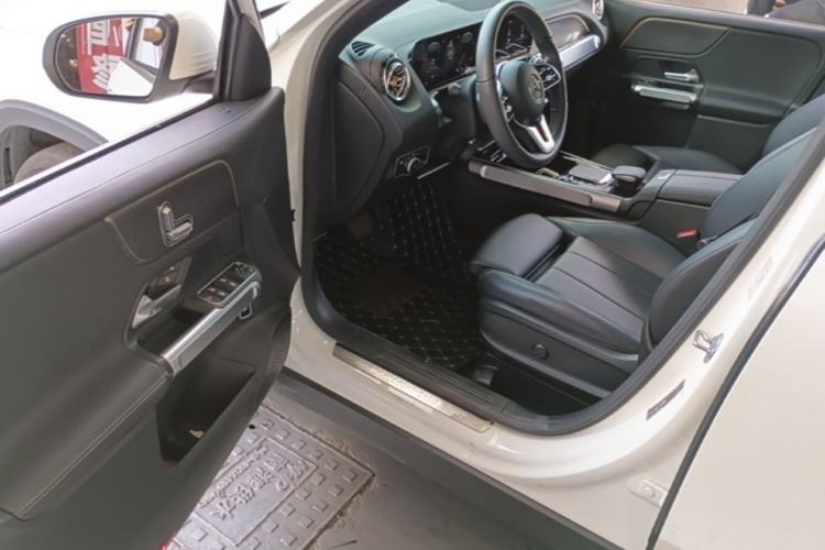 Used Mercedes-Benz GLB 2021 GLB 200 Dynamic Edition Driver Seat