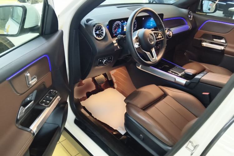 Used Mercedes-Benz GLB 2021 GLB 200 Dynamic Edition Driver Seat
