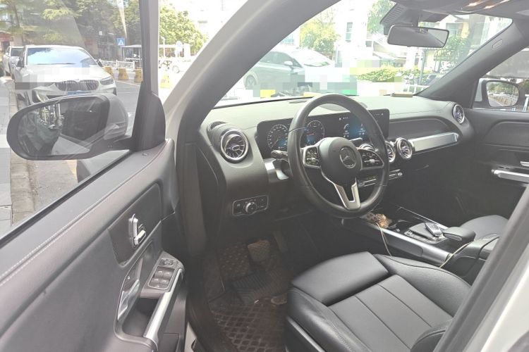 Used Mercedes-Benz GLB 2021 GLB 200 Dynamic Edition Driver Seat
