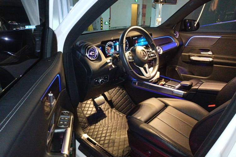 Used Mercedes-Benz GLB 2021 GLB 200 Dynamic Edition Driver Seat