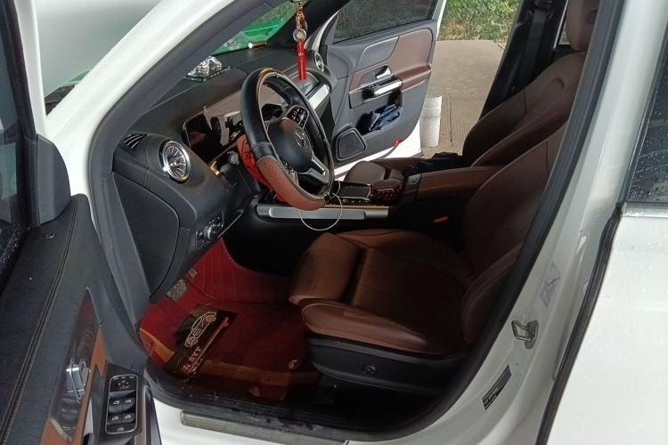 Used Mercedes-Benz GLB 2021 GLB 200 Dynamic Edition Driver Seat