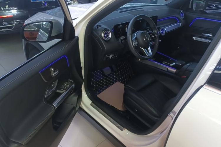 Used Mercedes-Benz GLB 2021 GLB 200 Dynamic Edition Driver Seat
