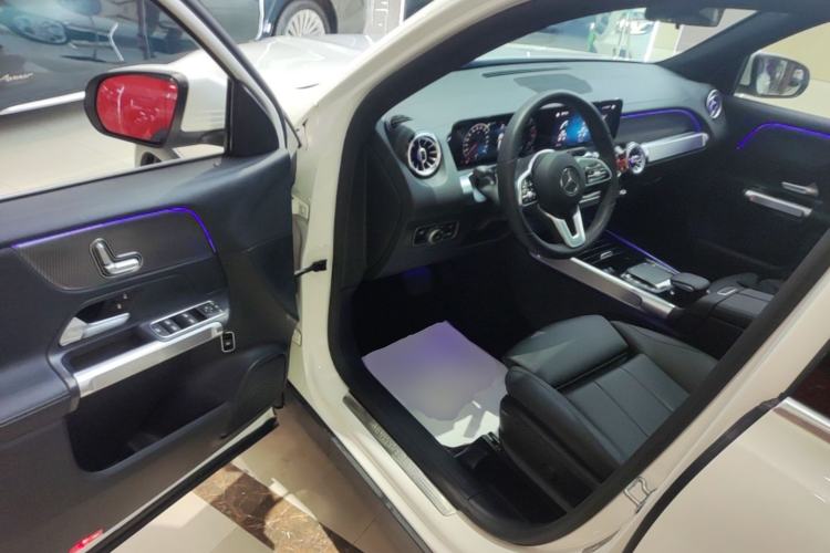 Used Mercedes-Benz GLB 2021 GLB 200 Dynamic Edition Driver Seat